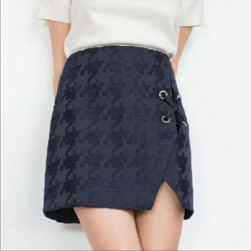 Zara navy blue high waist mini skirt size xs